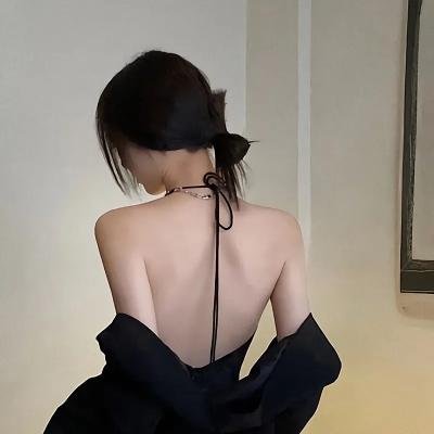 花花公子之千面女陪游
